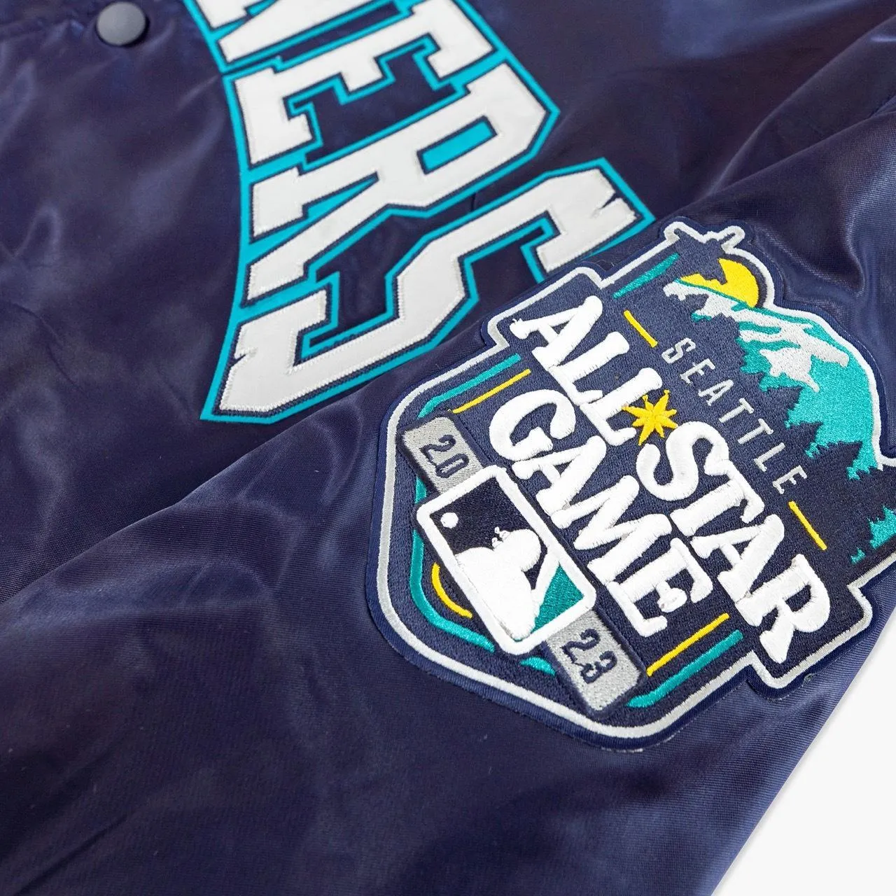 Seattle Mariners Crest Satin Jacket